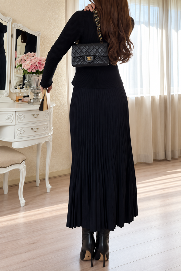 black-long-sleeve-belted-midi-dress